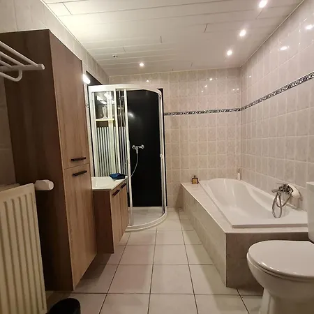 In't Apartment *